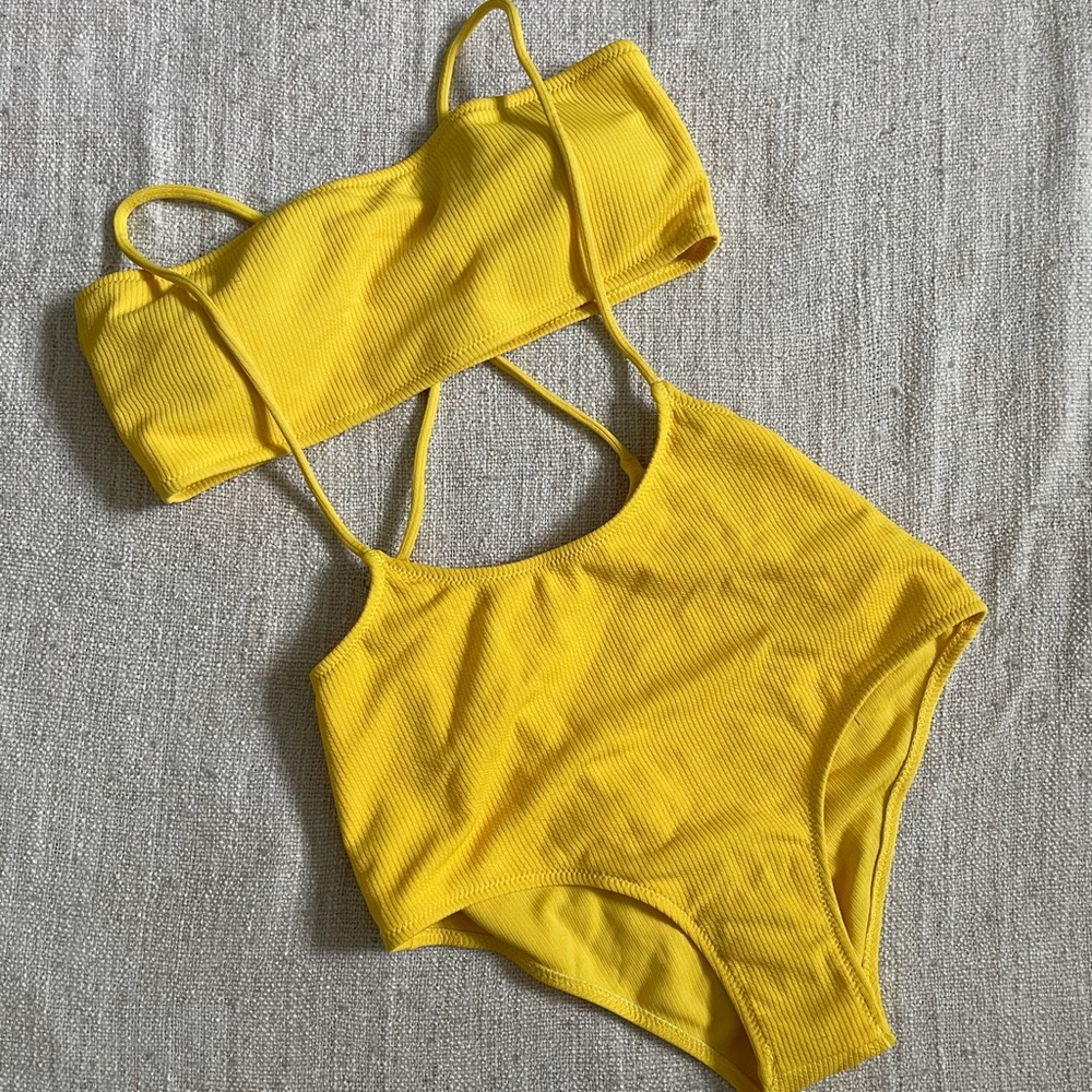 Vibrant Strappy Bandeau Bikini